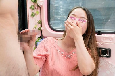 顔出し解禁！！ マジックミラー便 全員38歳over！セレブ人妻アナル丸見え編 デカ尻を拡げられ尻穴全開の下品な姿を見られた人妻は恥ずかしさが快感に変わり青年の勃起デカチンが欲しくなるっ！！ in白金＆恵比寿