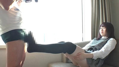 チェスの天才でもあるw大生に編集長のオナニーを見せつけたら さや