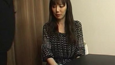 性欲旺盛団地妻 4時間 11人 夫以外のおちんち〇に興奮し罪悪感を感じつつも身体は絶頂の快感に打ち震え濃厚精子を中出しされて悶えまくる人妻たち