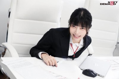 人事部中途2年目石川陽波に悶絶ガマン業務を強行！絶対に失敗できない会社説明会の日に密着しながらお股に玩具で徹底イカセ！