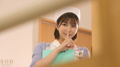 この病棟には患者のチ●ポをずっぽり咥え込み吸引する喉じゃくりフェラで連続抜きしてくれる伝説の看護師がいるらしい。 唯井まひろ