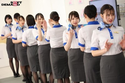 【SP特典版】「●●・下着・全裸」でおもてなし またがりオマ○コ航空 圧巻総勢11名＋特別講師1名による2024年度新人CA大型研修編 6セクションの集団おま〇こキャビンレッスン 特典コーナー43分追加！ 総尺190分収録 6＋1セクション