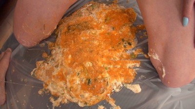 ドSがゲロイラマに目覚めて連続大量嘔吐！吐瀉物塗りたくってゲロ手コキにゲロパイズリと男の性癖好き放題に使...