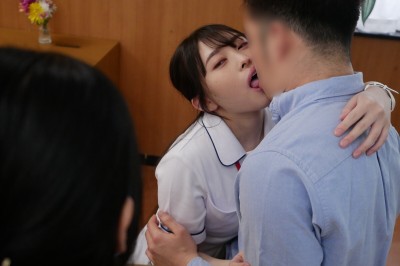 【密着取材】 病院で働く新卒1年目の白衣の天使 上の口は唾液ダラダラ、下の口からは潮ダダ漏れになる ひなこさん21歳