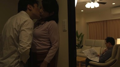 隣人に寝取られ、本気で喘ぐ美人妻 前半