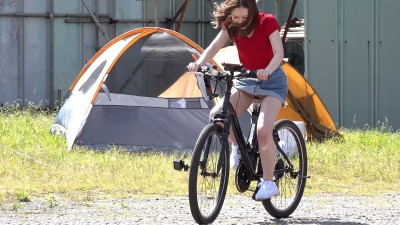 【SHIGEKIxSODSTAR】これが限界ギリギリ公然露出潮吹き 小倉由菜アクメ自転車がイクッ！【特典映像 ピストンバイブ証明写真付】