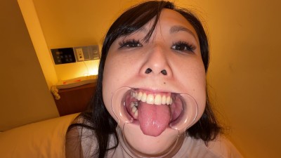 【個人撮影】横山夏希の喉チンコ触り＆肉厚舌を開口器で観察