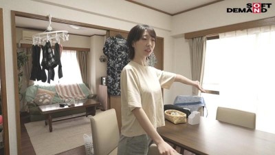 結婚2年目 国分寺在住 朝日奈肖 30歳 母親になる前の「最後のワガママ」聞いて欲しい 旦那以外の男と最後の生中出し 自宅で不倫性交