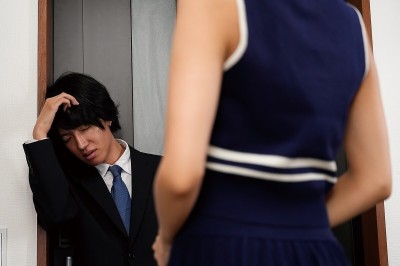 義父を弄ぶ息子の嫁 梅田みなみ