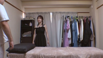 興奮オイルマッサージ 中出し素人娘 VOL.71 超強力興奮オイルを配合したマッサージオイルを施術中に知らずに塗りこまれたオンナは、身体の火照りに驚き、チ〇ポを欲しがる自分に戸惑い、垂れ出したマン汁に恥ずかしがりながらも生ハメ中出しまで欲してしまう！