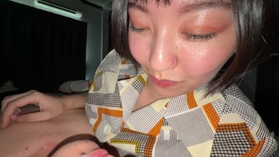 【個人撮影】加護まりの暗い部屋で鼻●●＆手コキ