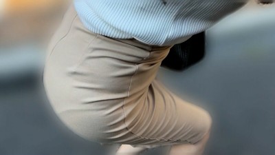 若林ゆりなちゃんとリモバイ散歩！街中で絶頂恥辱プレイ！