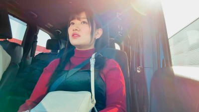 会社で噂の隠れ巨乳OL小梅えなに仕事相談でドライブデートを持ちかけられ･･･興味本位でラブホに入りパイズリをしたら火がついて1日限定“痴女モード”でドピュドピュ挟射不倫をした