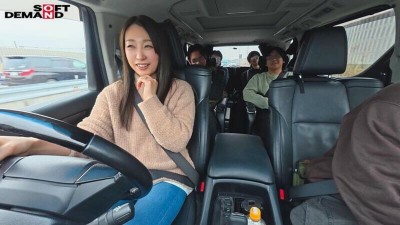 SNSフォロワー9万人の人妻タクシードライバー春木蘭子45歳 第2章 旦那の代わりにセカンドパートナー求めてもいいですか？ フォロワー達とお泊り不倫旅行